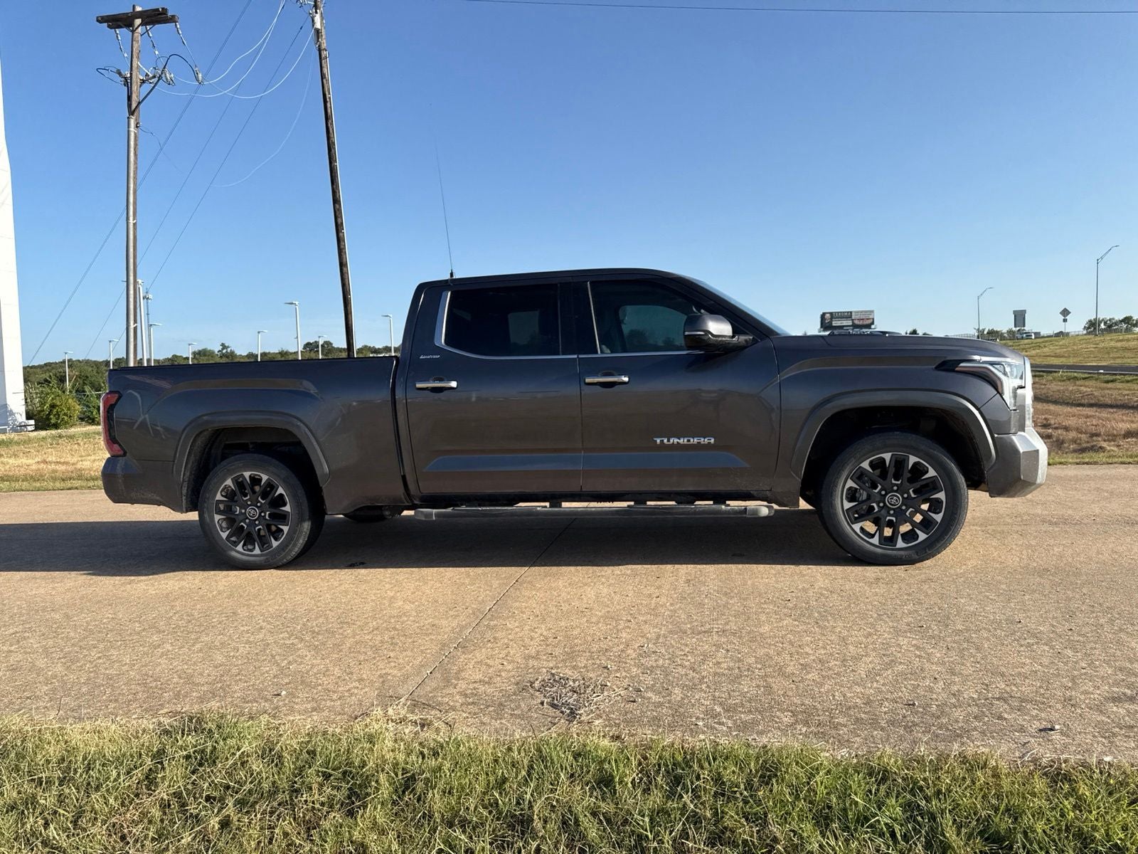 2022 Toyota Tundra Hybrid Limited