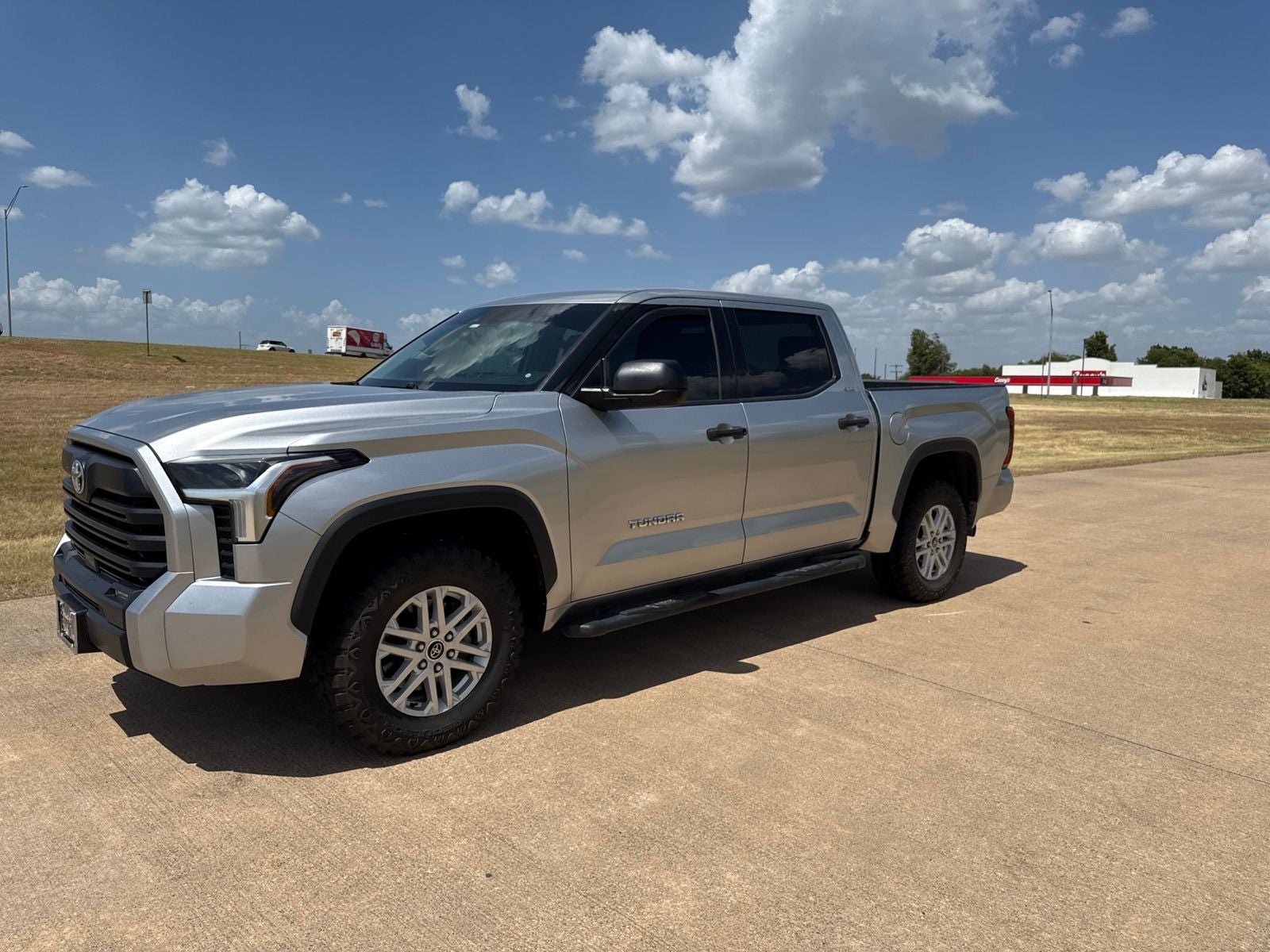 2022 Toyota Tundra SR5