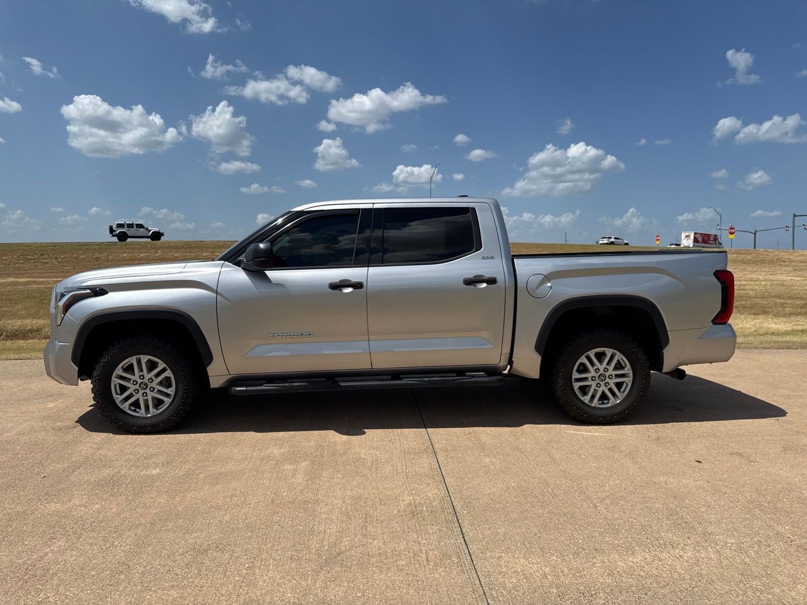 2022 Toyota Tundra SR5