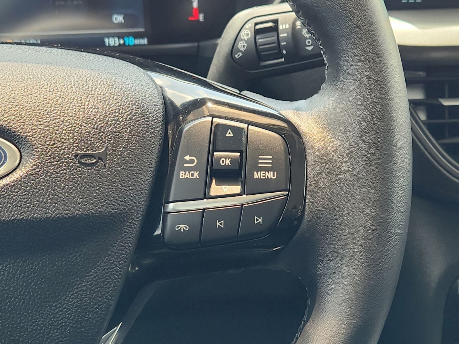 2025 Ford Escape Plug-In Hybrid Base