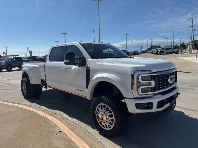 2025 Ford F-450SD Platinum DRW