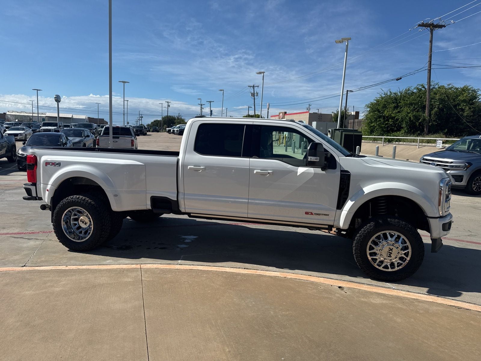 2025 Ford F-450SD Platinum DRW