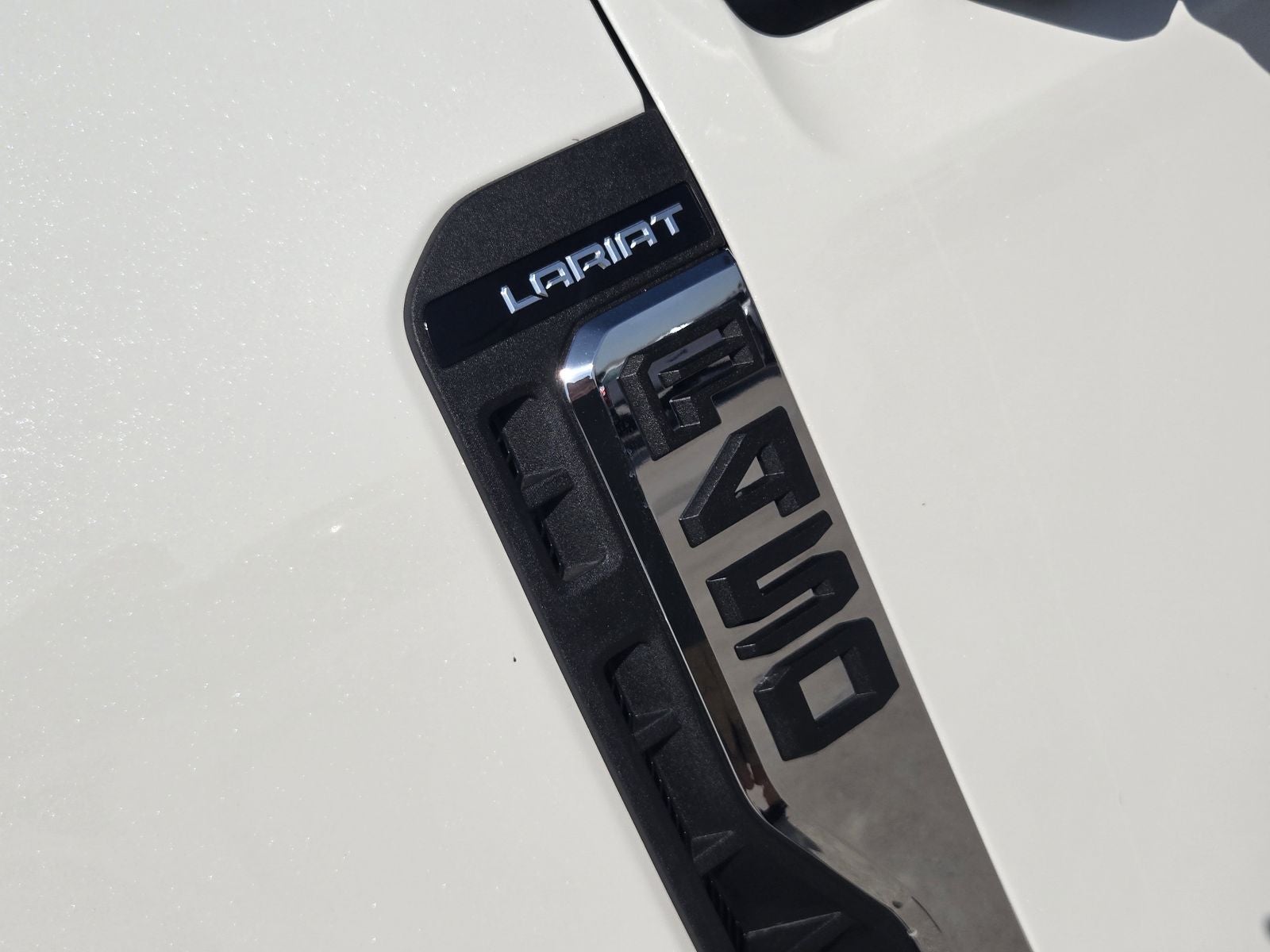 2026 Ford F-450SD Lariat DRW