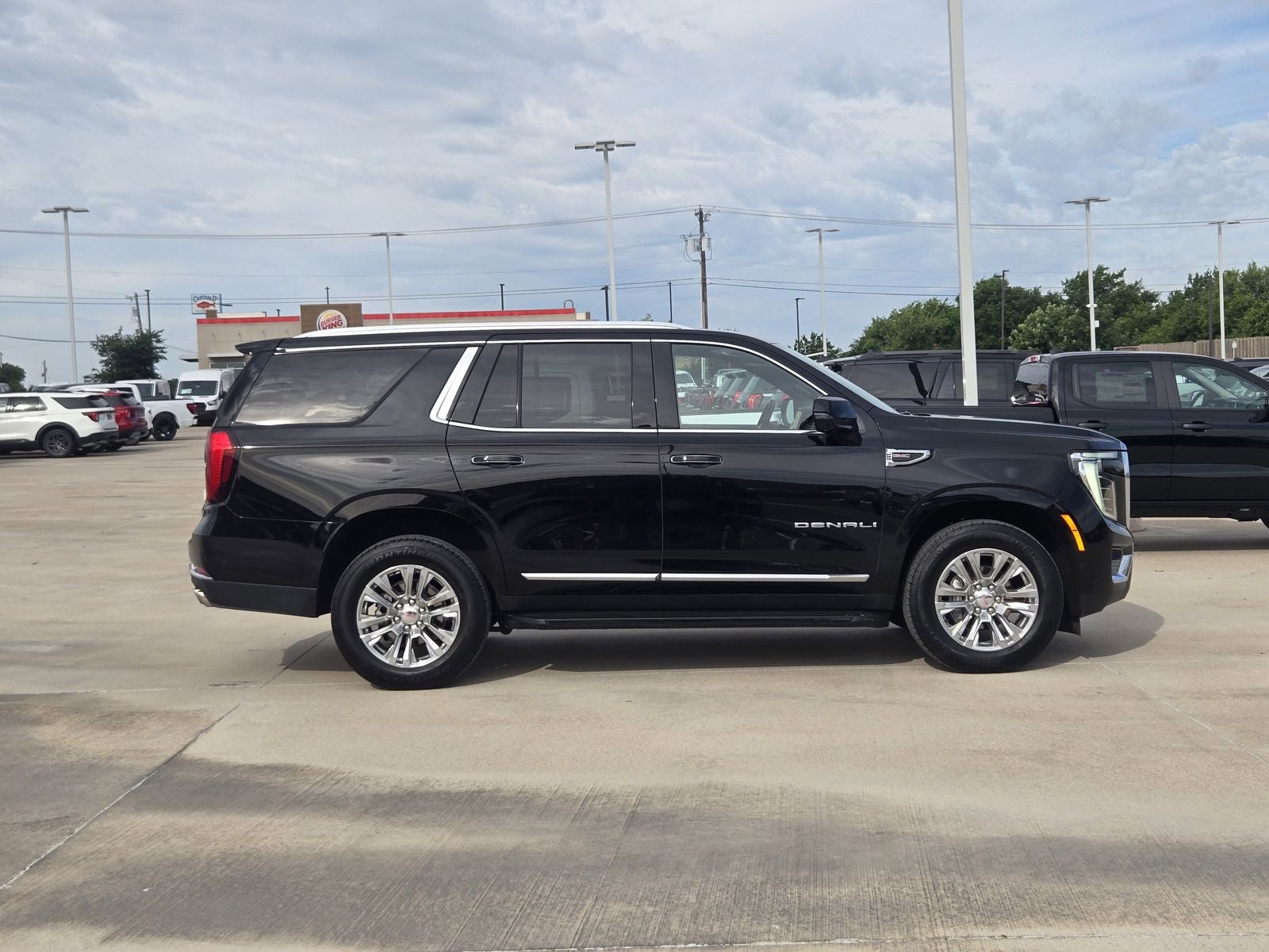 2025 GMC Yukon Denali
