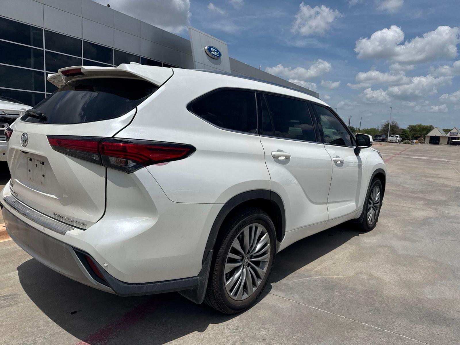 2020 Toyota Highlander Platinum