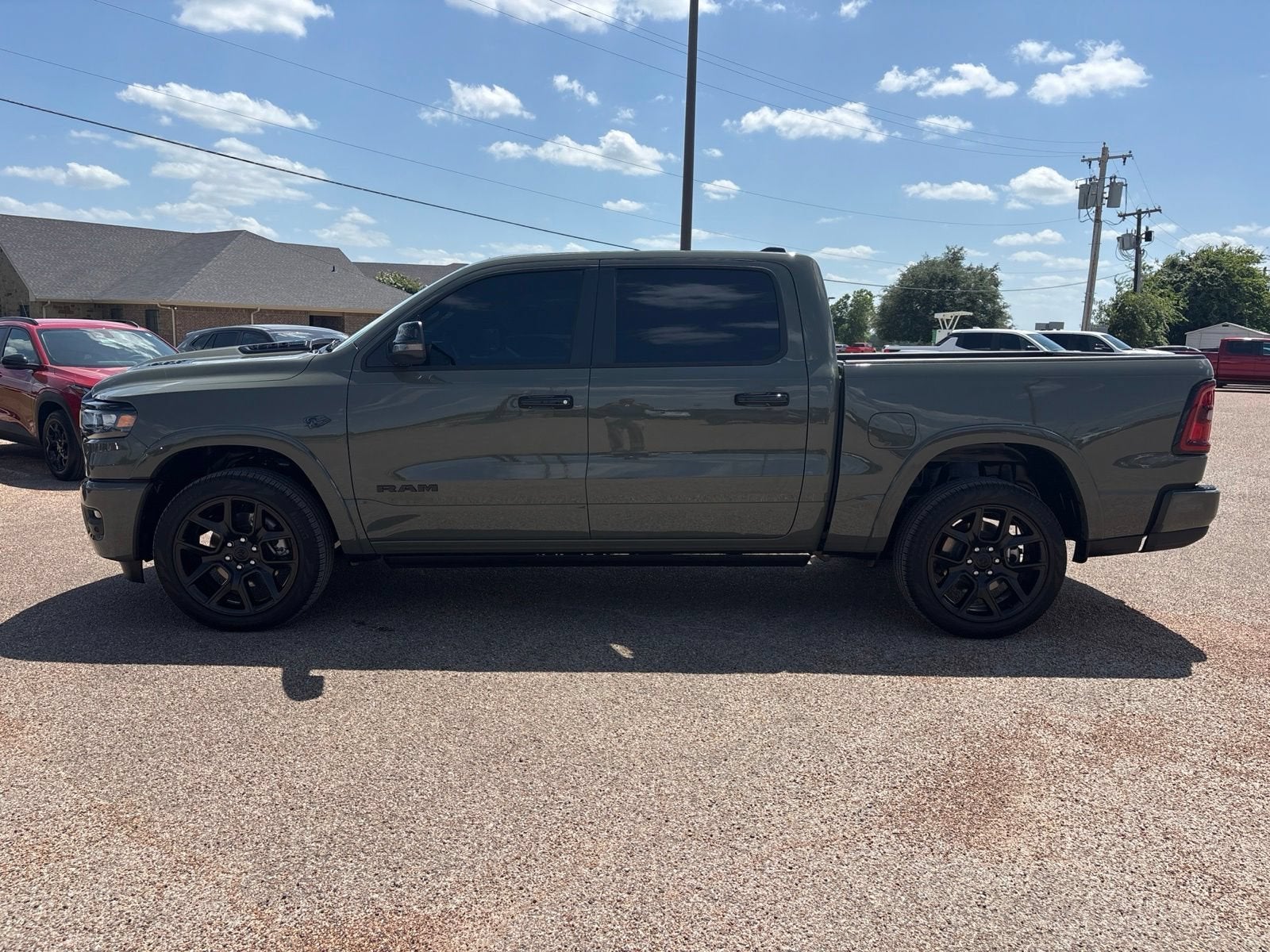 2026 RAM 1500 Laramie Crew Cab 4x4 5'7" Box