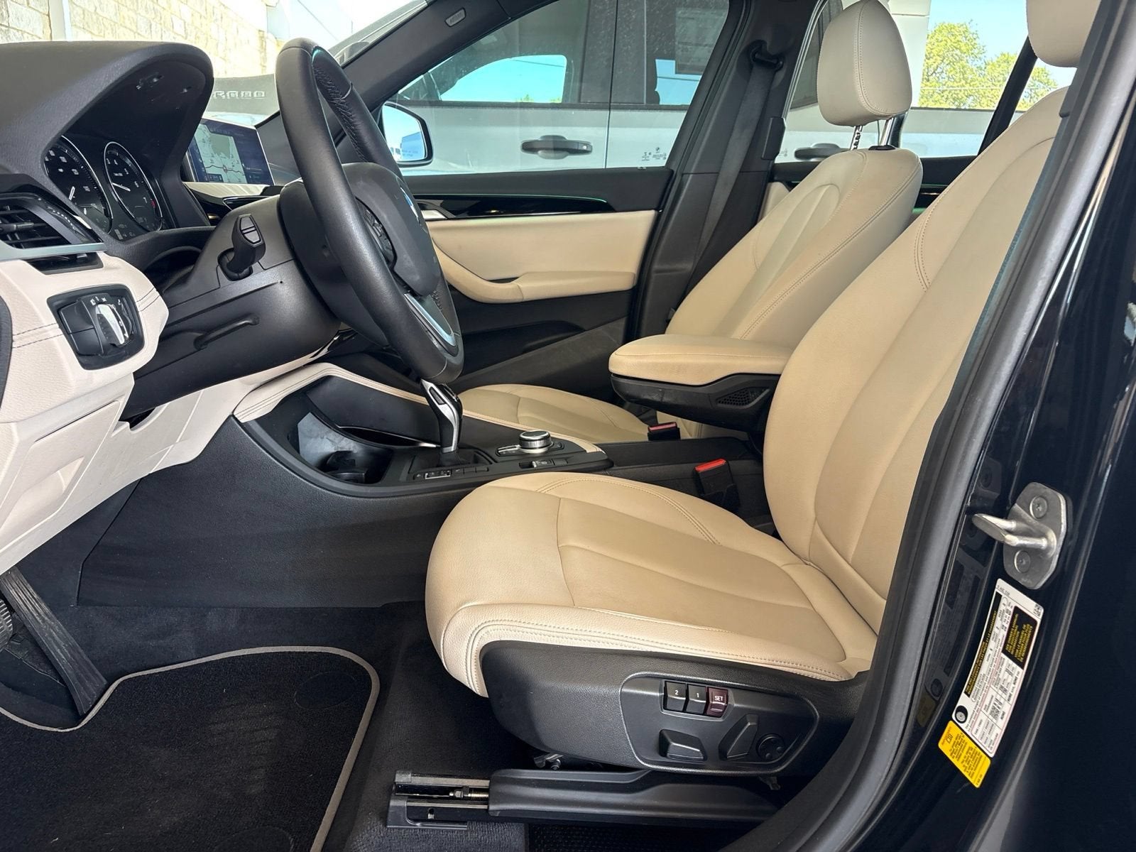 2022 BMW X1 sDrive28i