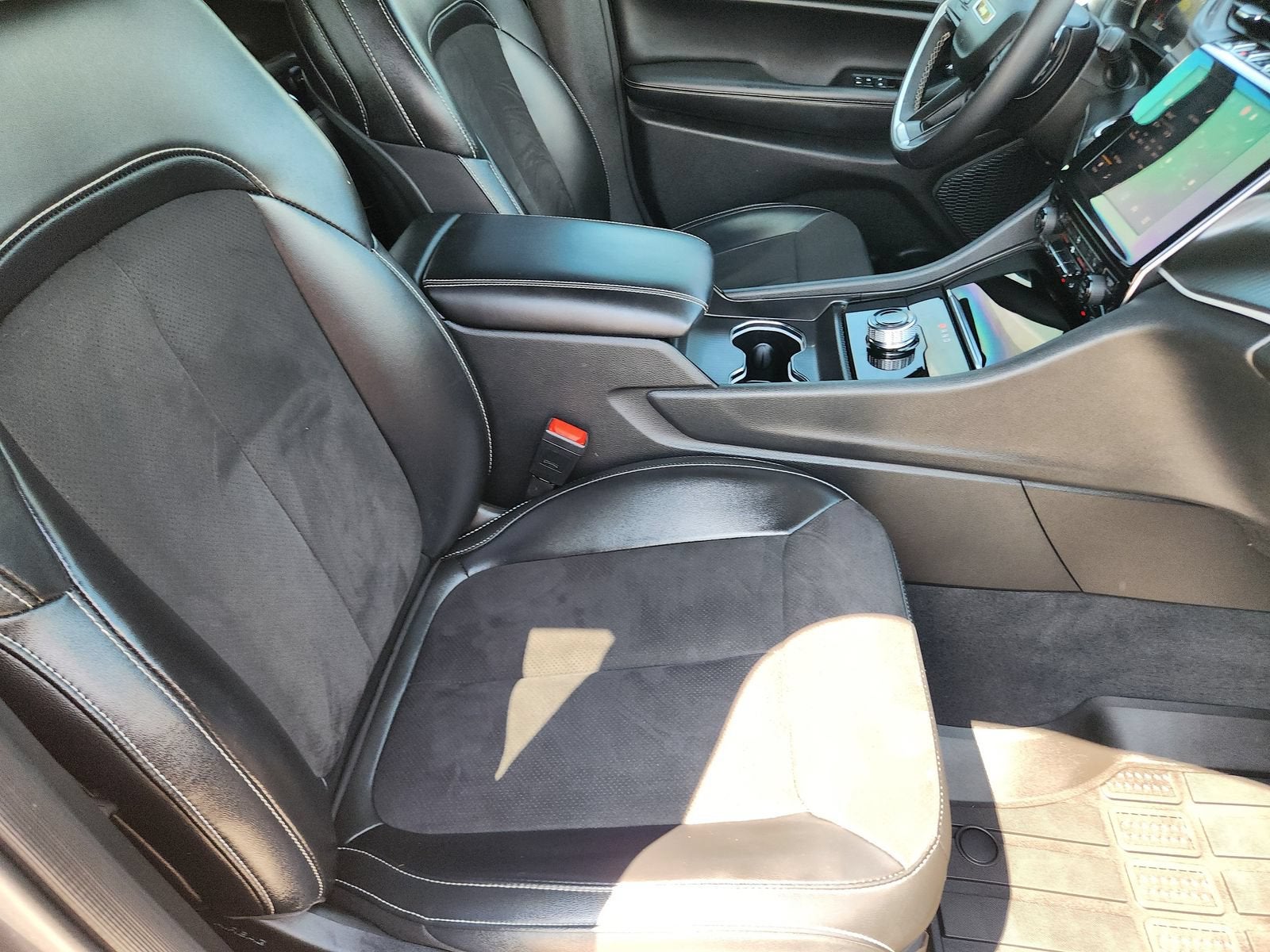 2023 Jeep Grand Cherokee L Altitude X 4x4