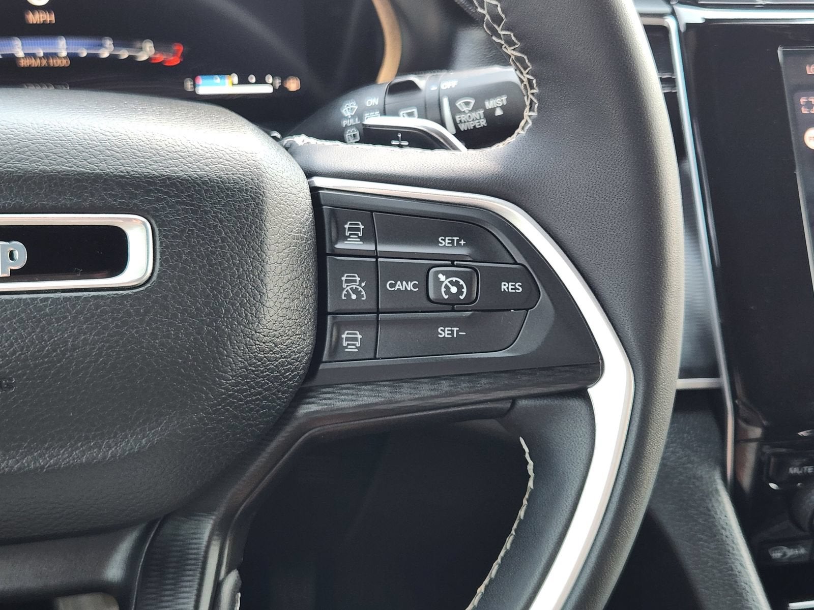 2023 Jeep Grand Cherokee L Altitude X 4x4