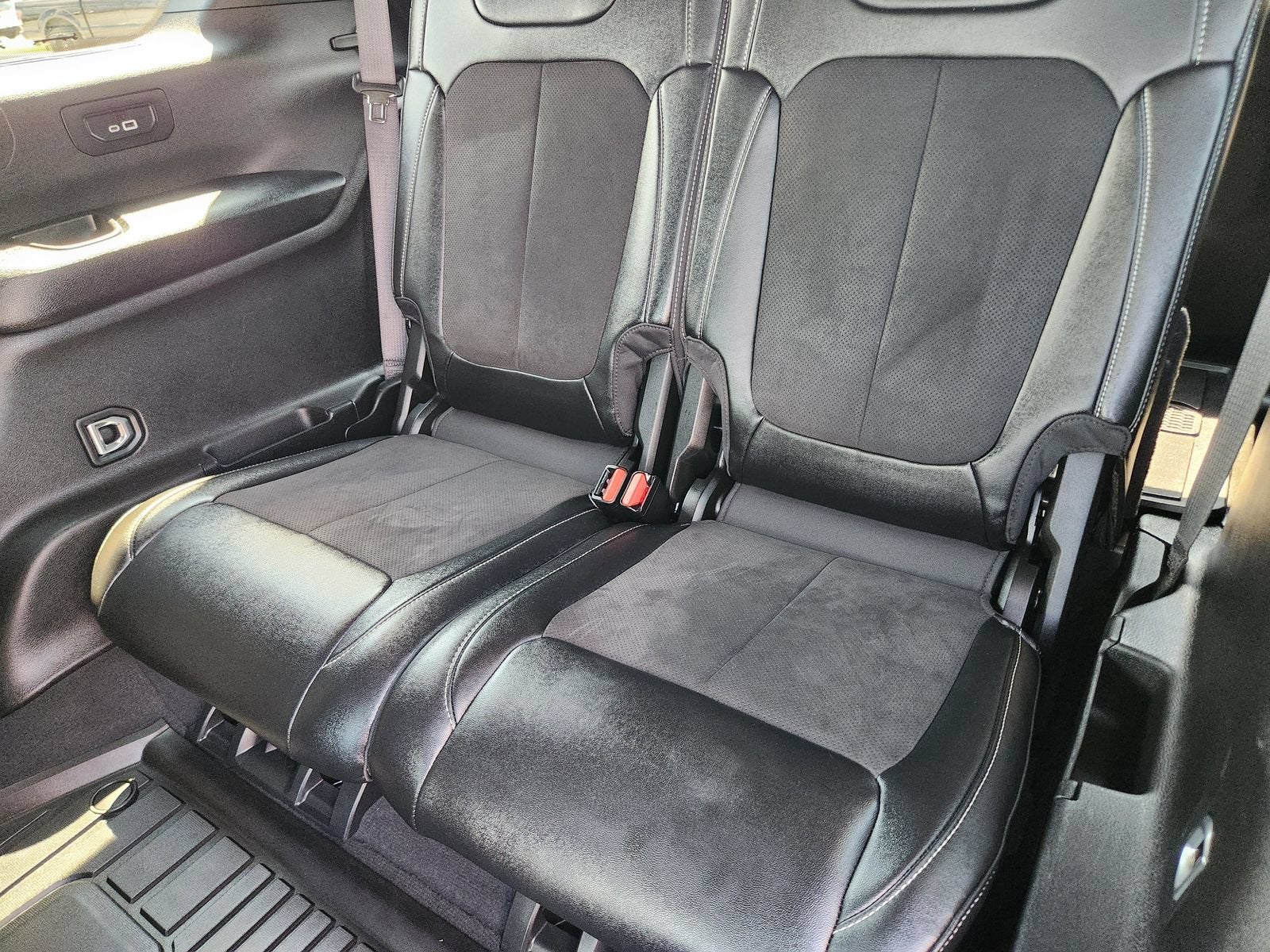 2023 Jeep Grand Cherokee L Altitude X 4x4