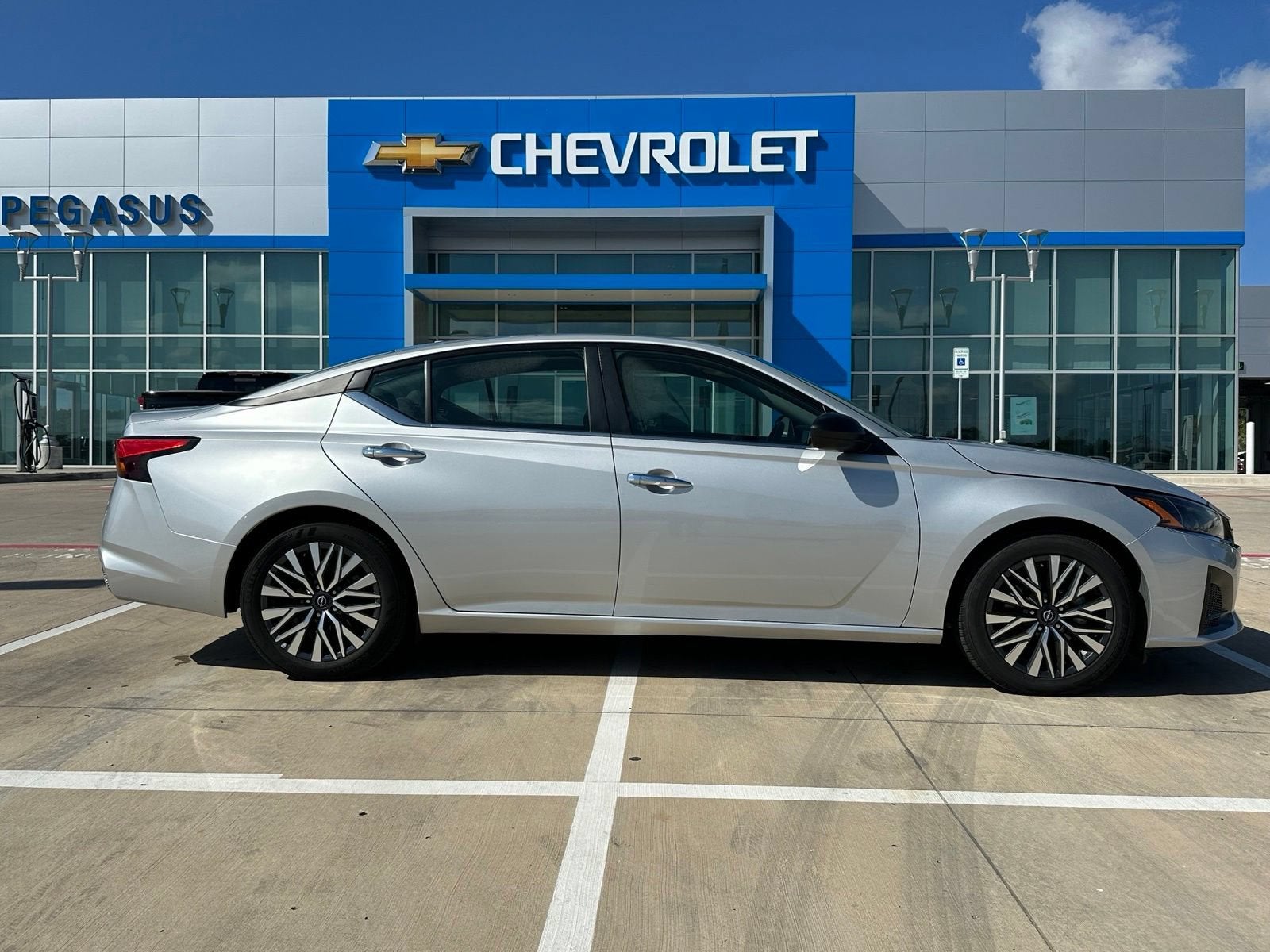 2024 Nissan Altima 2.5 SV