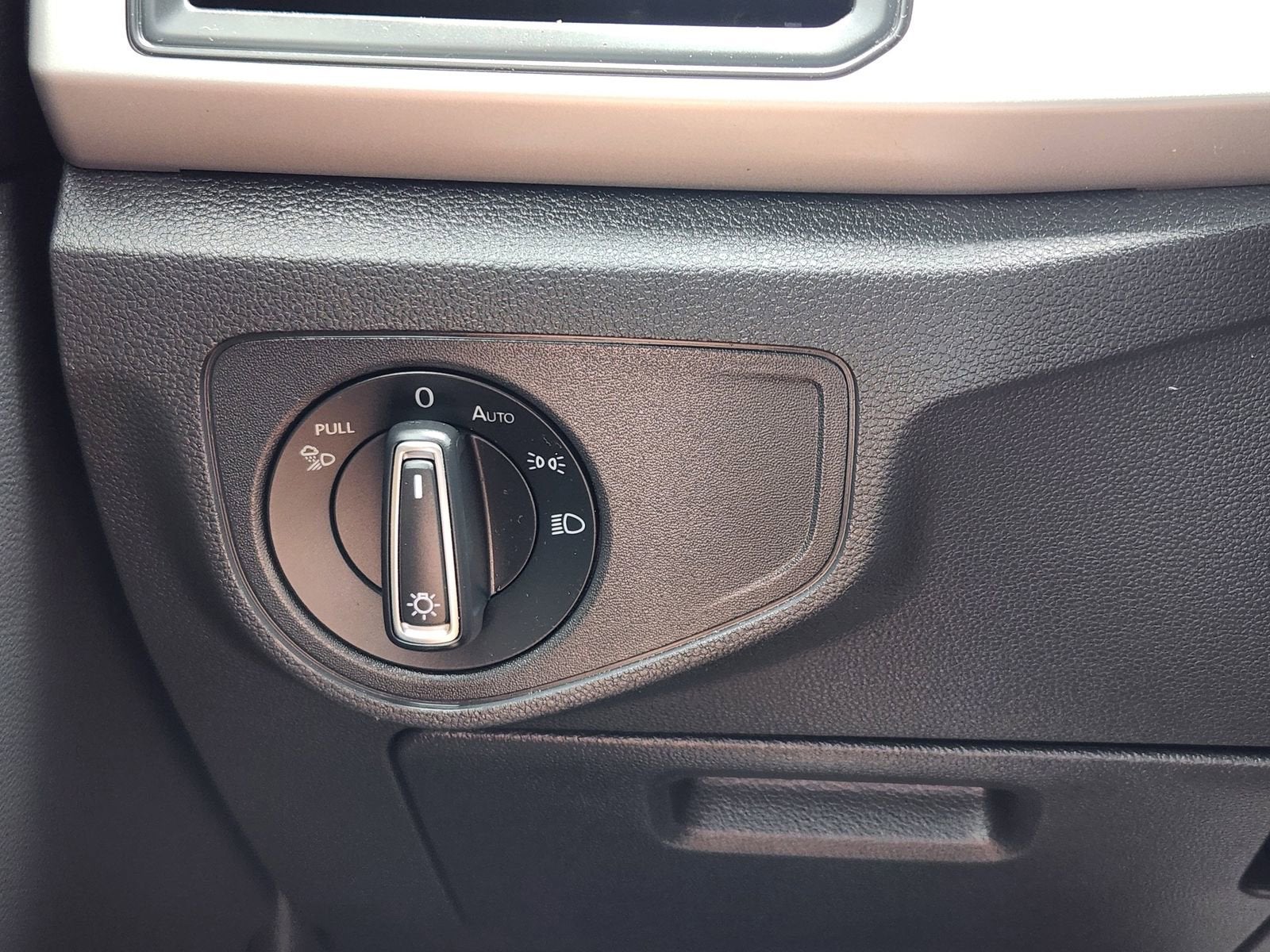 2021 Volkswagen Atlas Cross Sport 3.6L V6 SE w/Technology