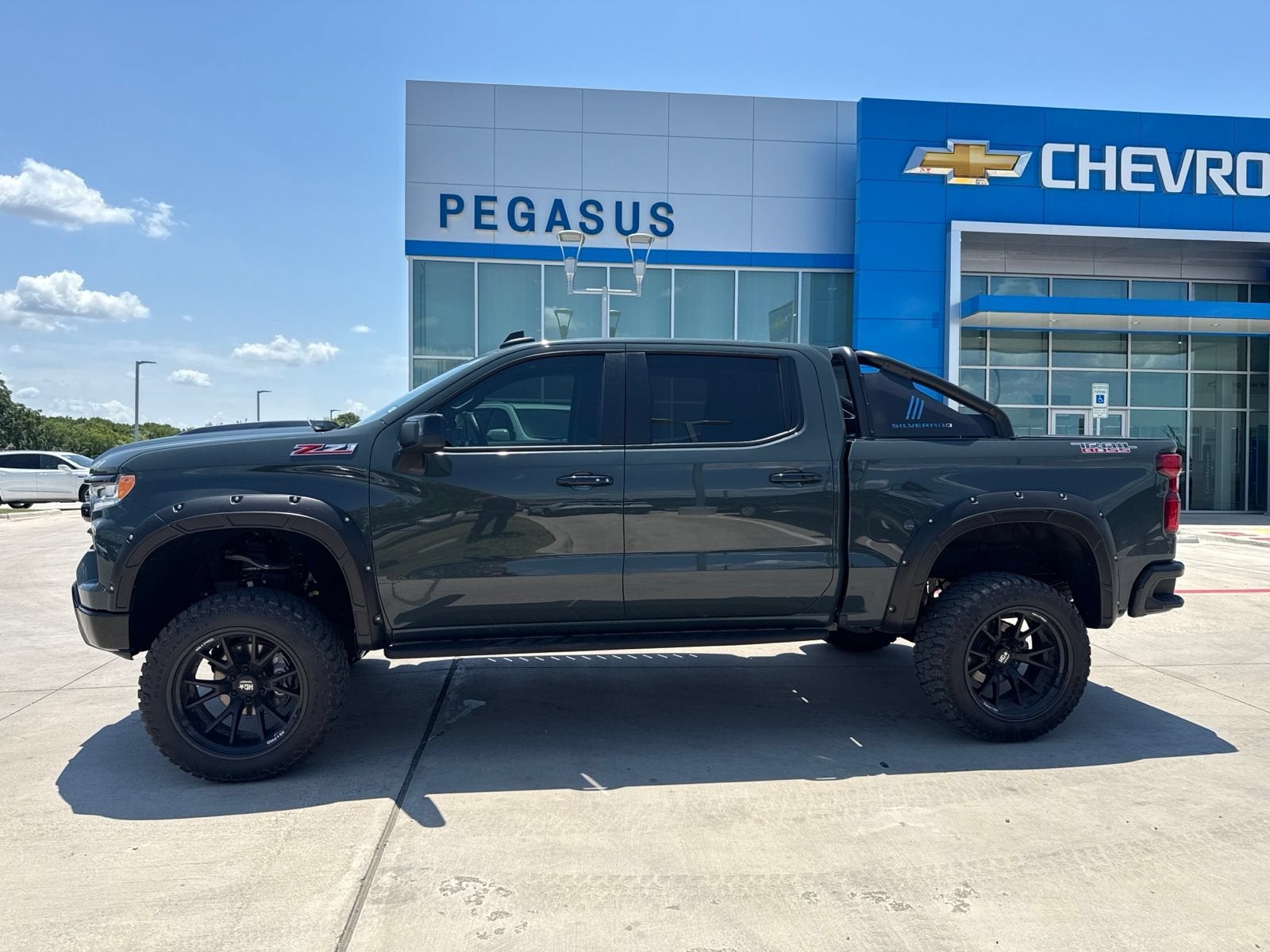 2025 Chevrolet Silverado 1500 LT Trail Boss