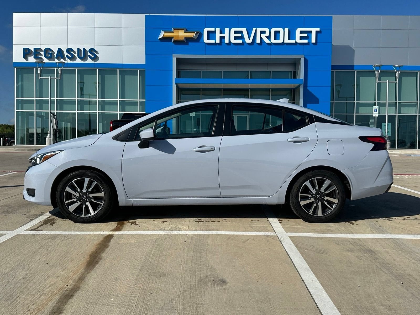2024 Nissan Versa SV