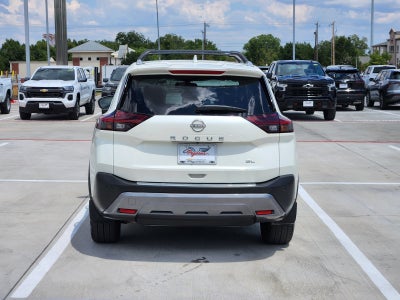 2022 Nissan Rogue SL FWD