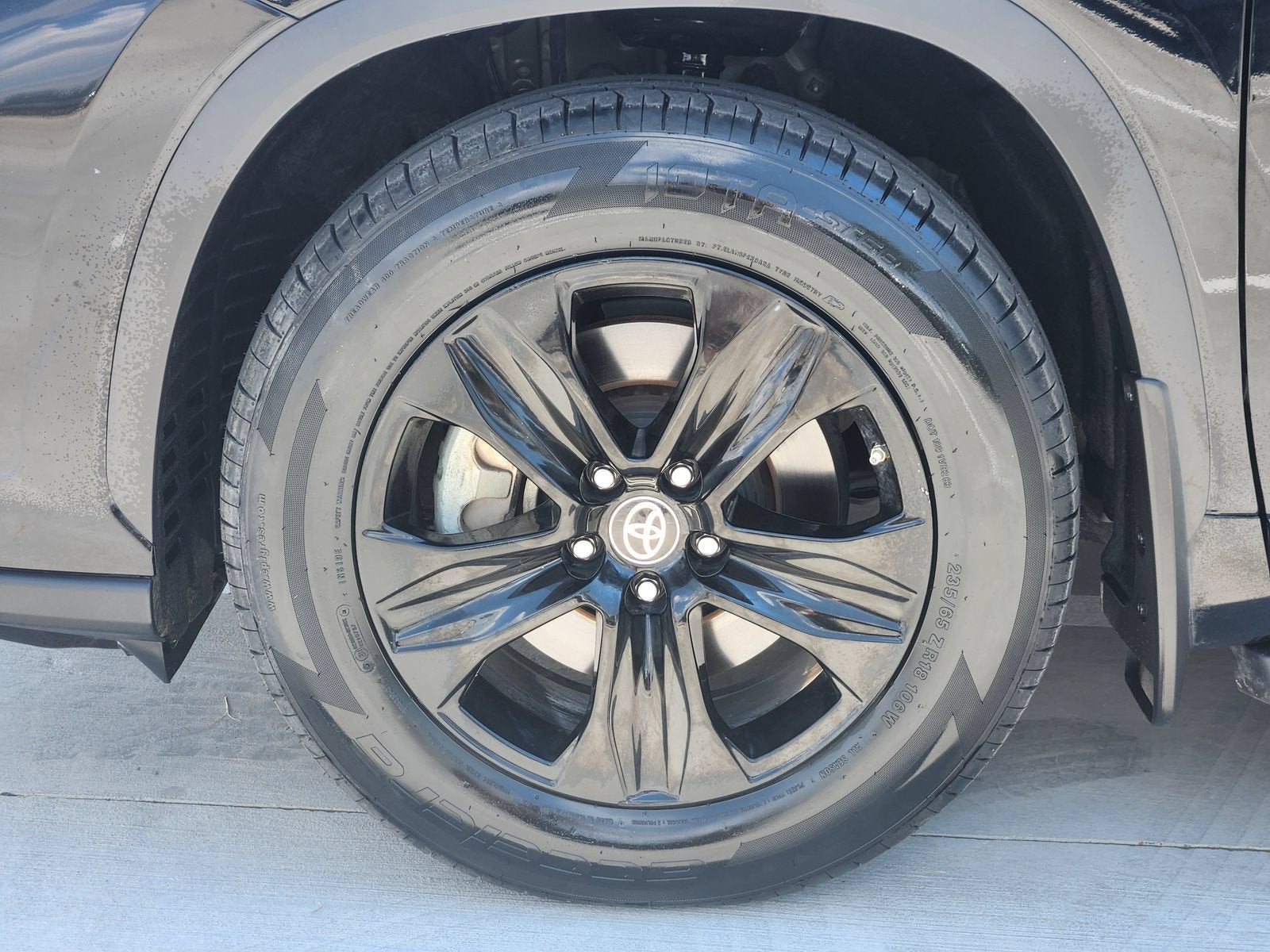 2023 Toyota Highlander Hybrid XLE Bronze