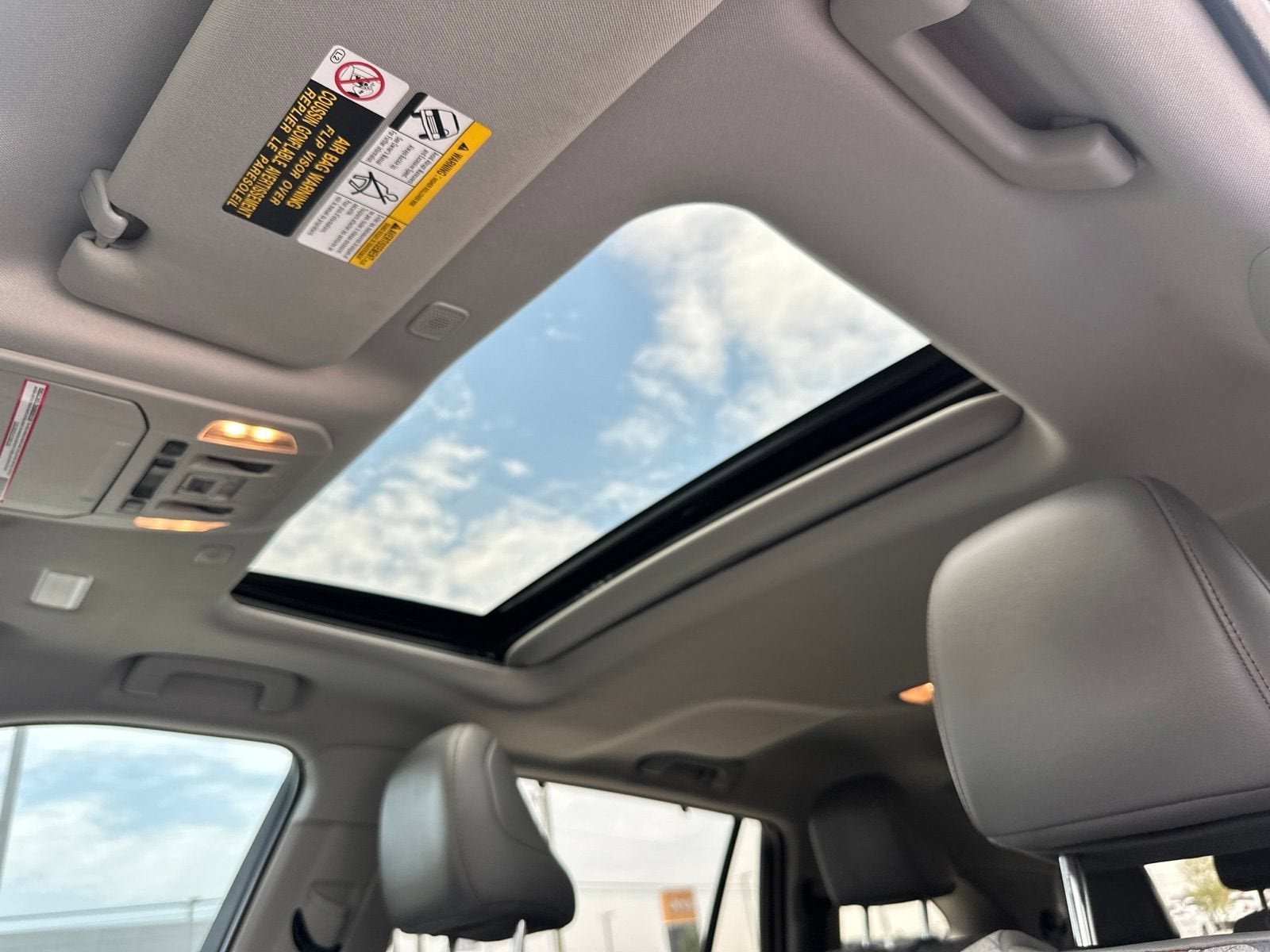 2023 Toyota Highlander Hybrid XLE Bronze