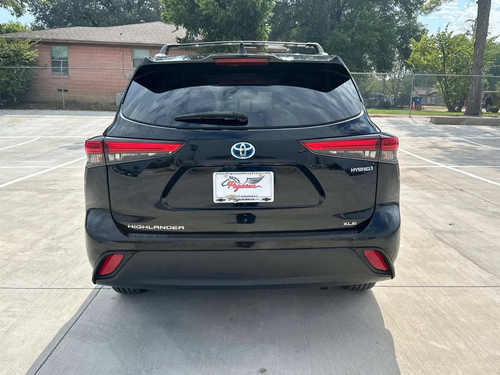 2023 Toyota Highlander Hybrid XLE Bronze