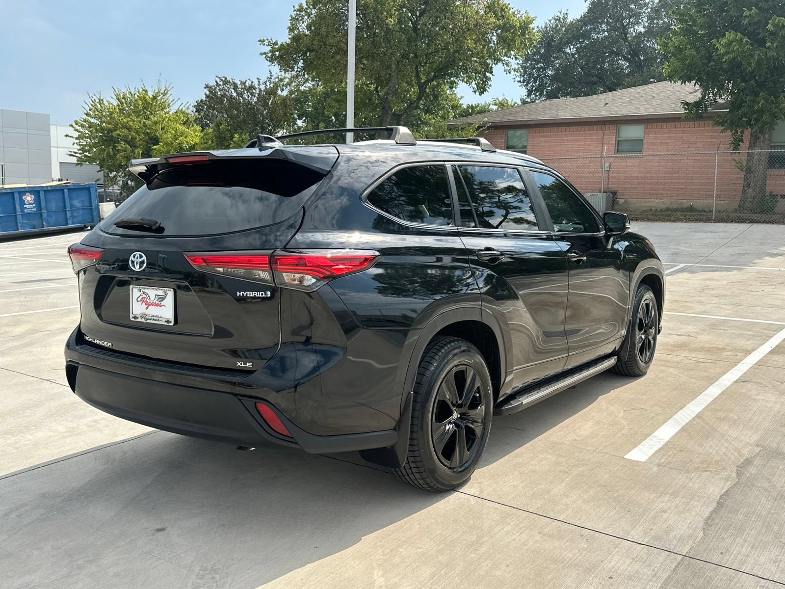 2023 Toyota Highlander Hybrid XLE Bronze