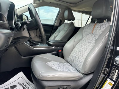 2023 Toyota Highlander Hybrid XLE Bronze