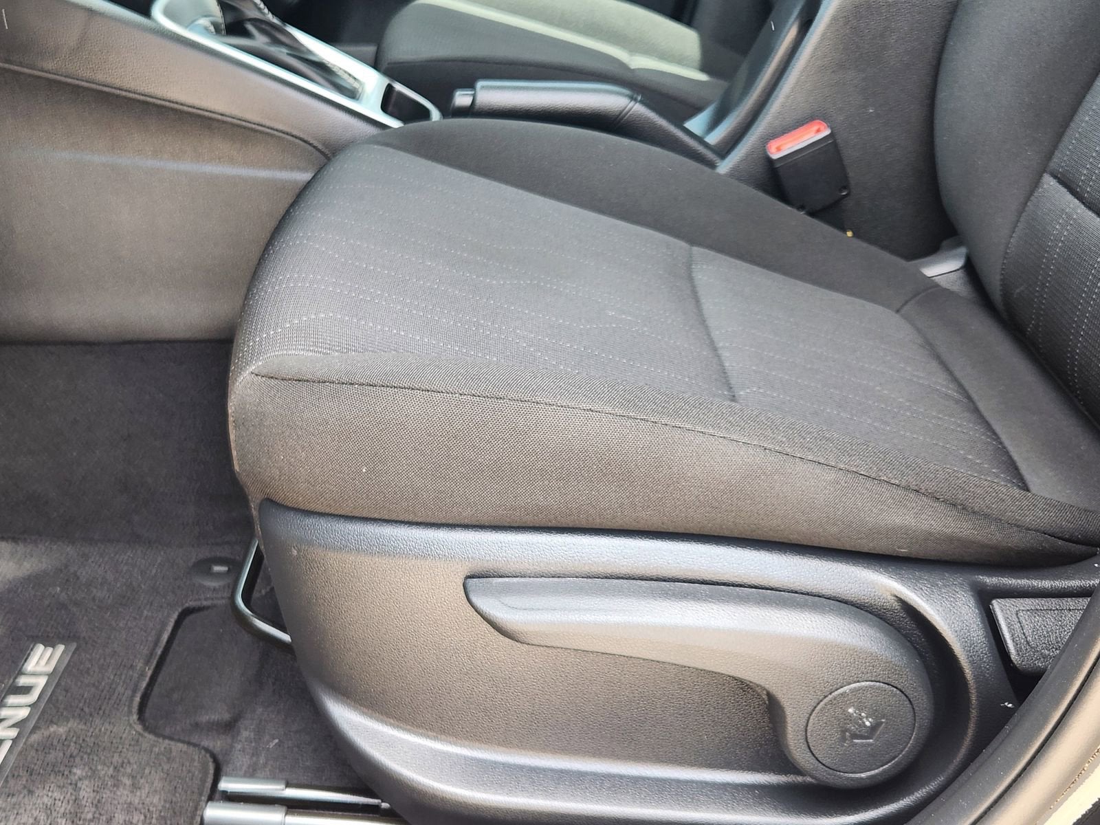 2025 Hyundai Venue SE