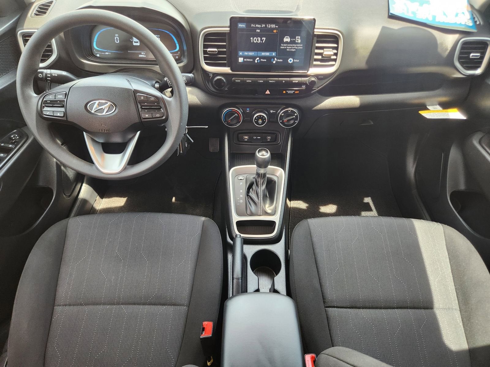 2025 Hyundai Venue SE