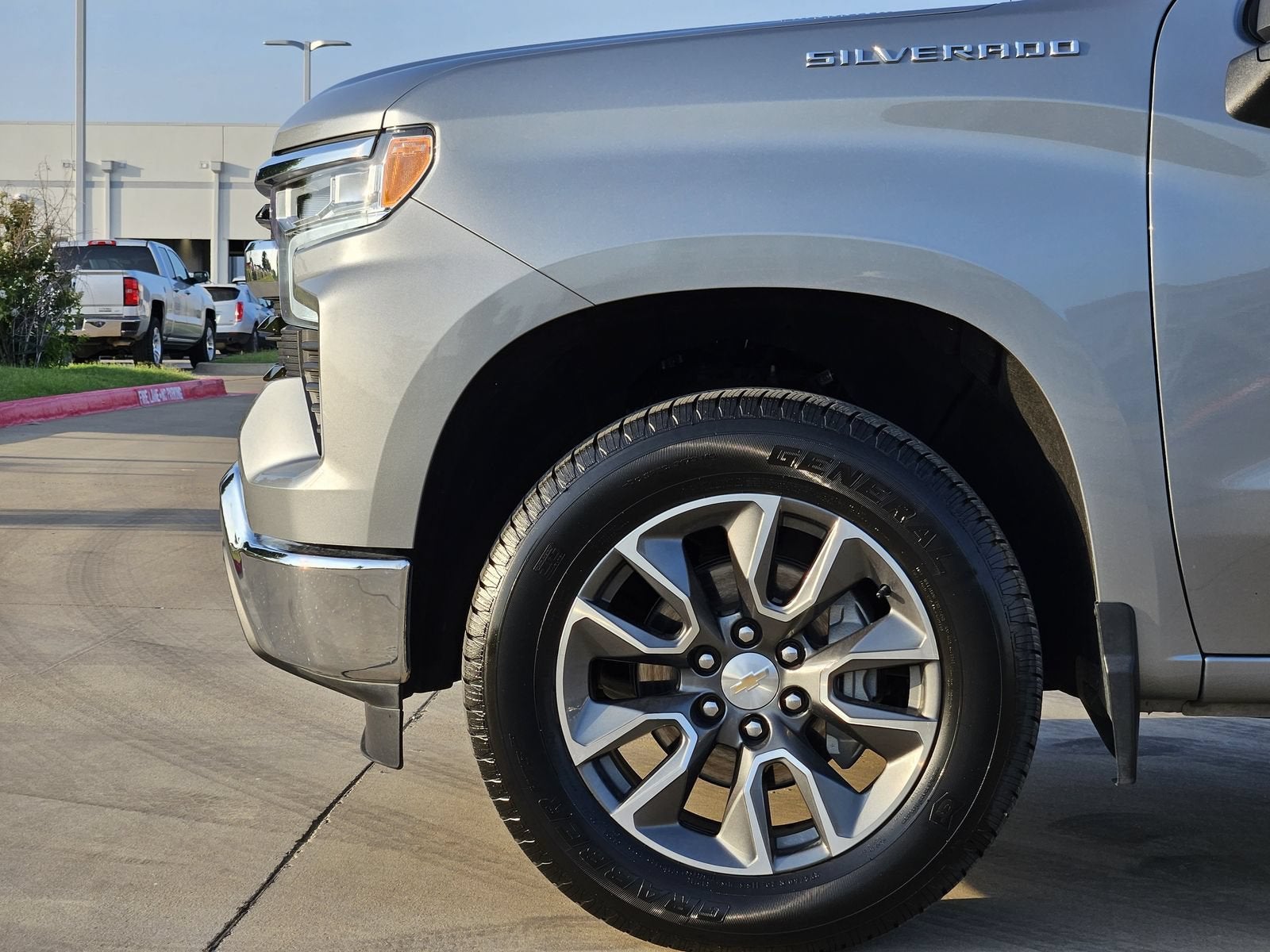 2025 Chevrolet Silverado 1500 LT (2FL)