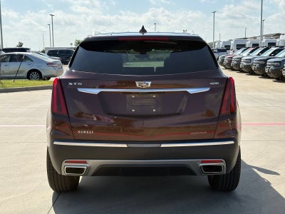 2022 Cadillac XT5 FWD Premium Luxury