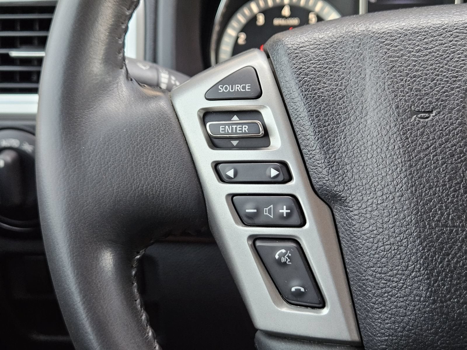 2018 Nissan TITAN XD SV Gas