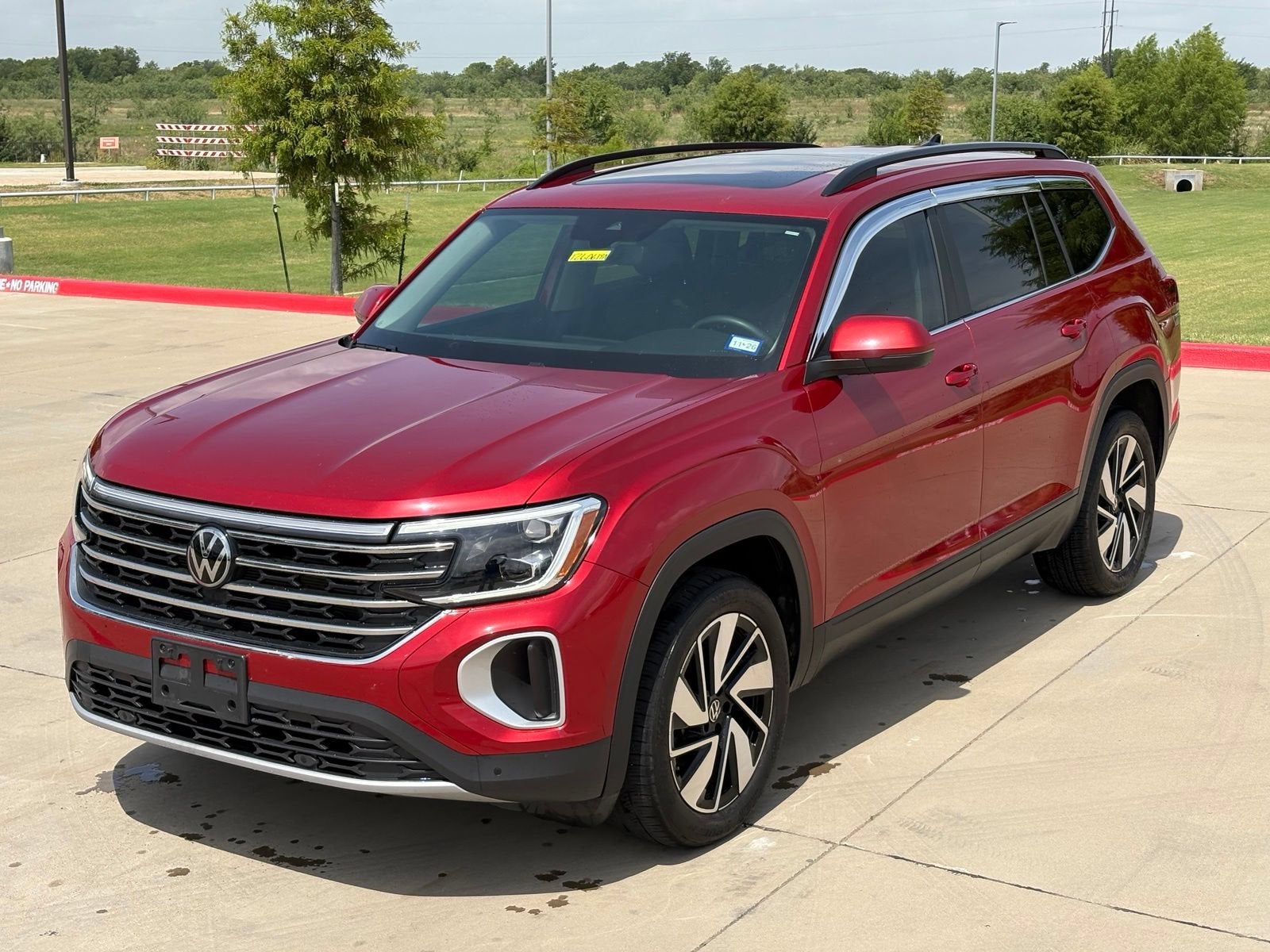 2024 Volkswagen Atlas 2.0T SE w/Technology