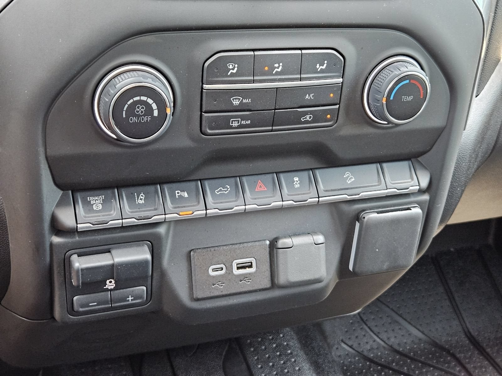 2025 Chevrolet Silverado 2500 HD Custom