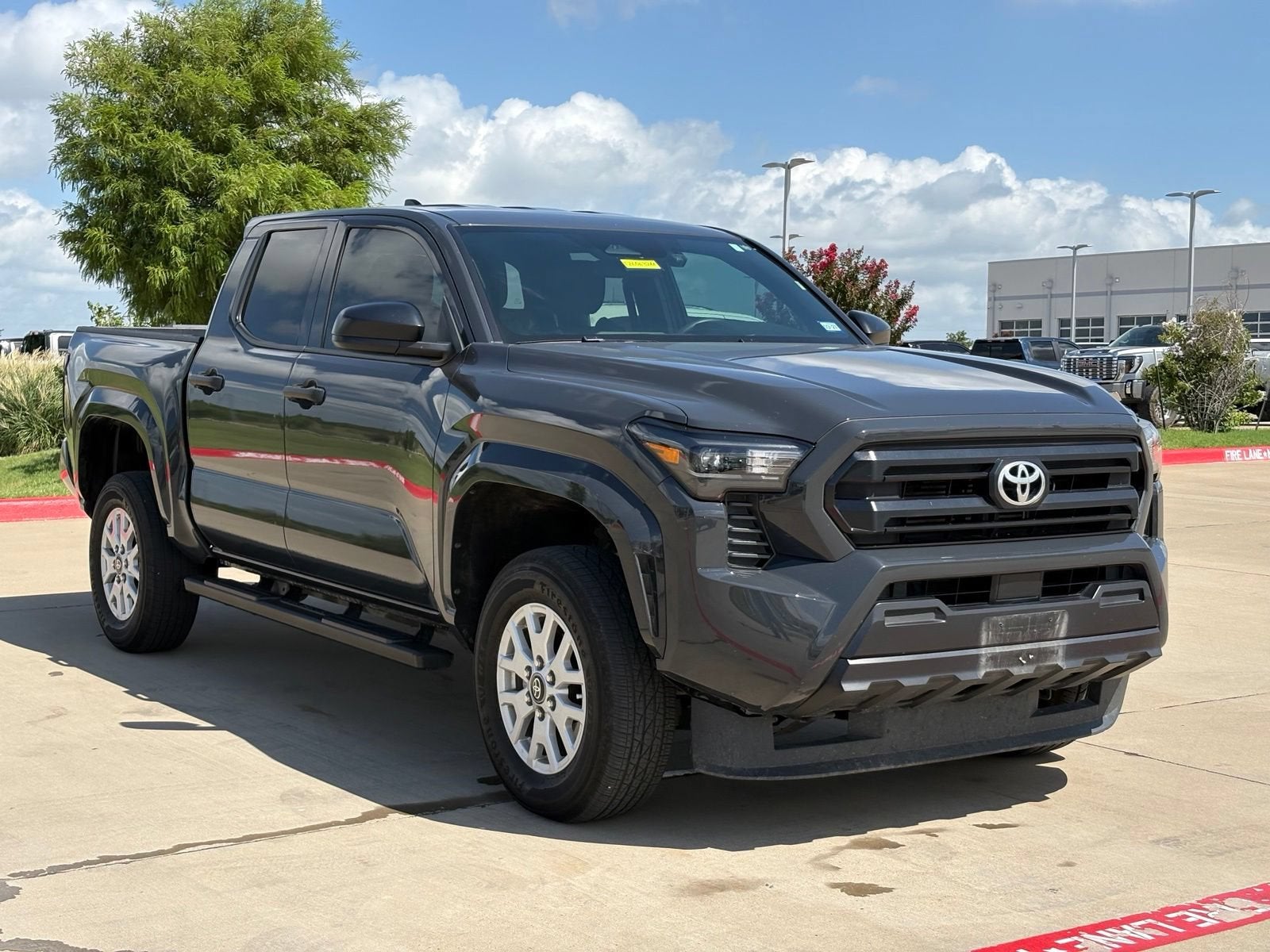 2025 Toyota Tacoma SR