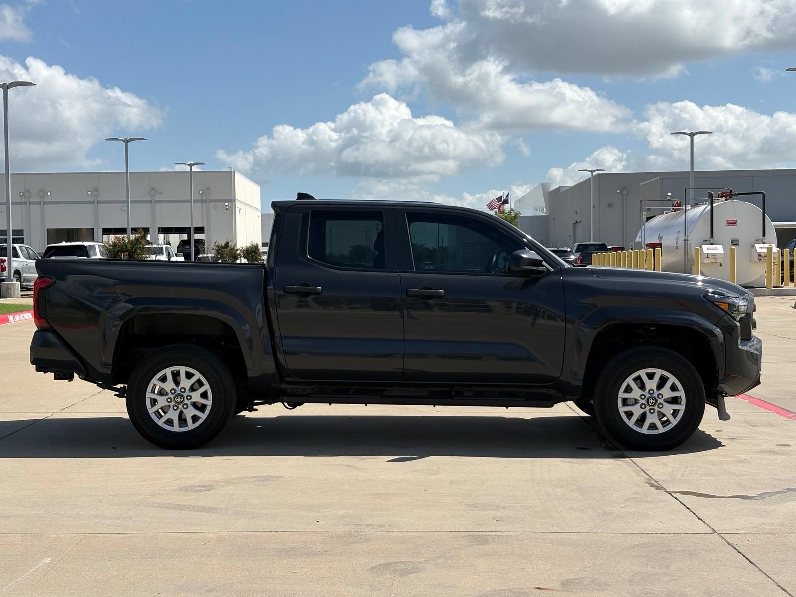 2025 Toyota Tacoma SR