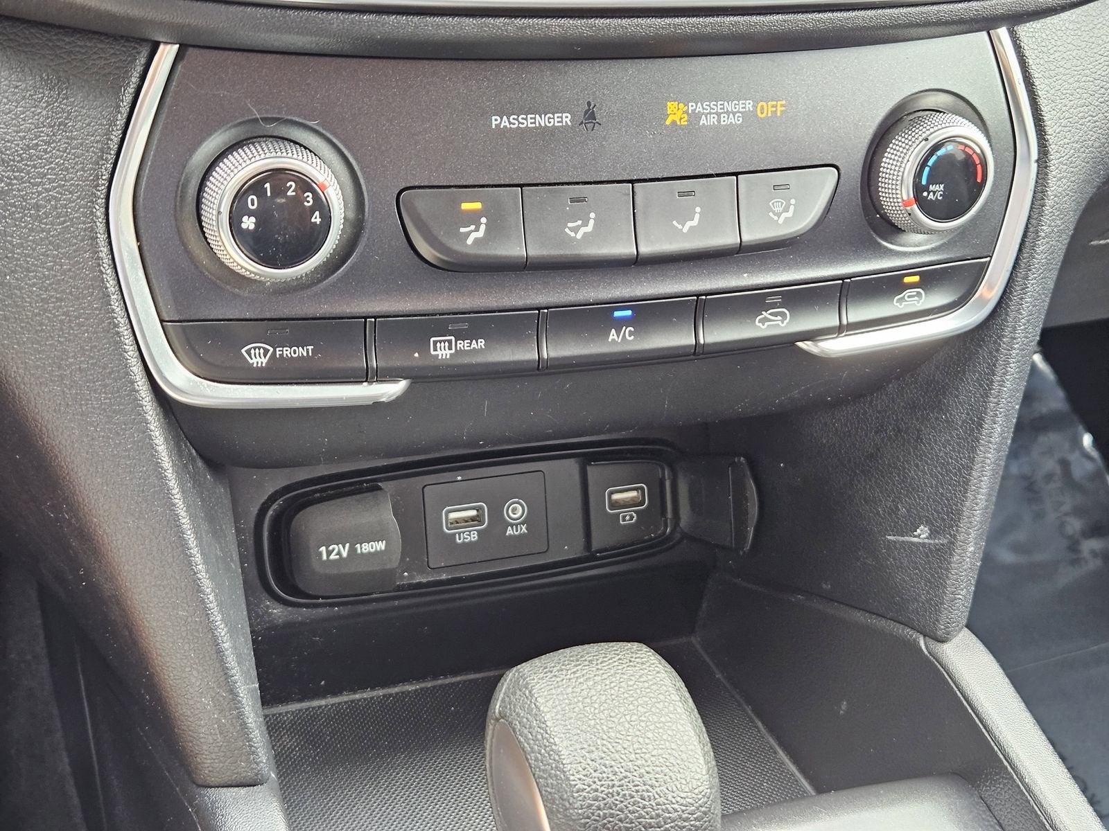 2019 Hyundai Santa Fe SE