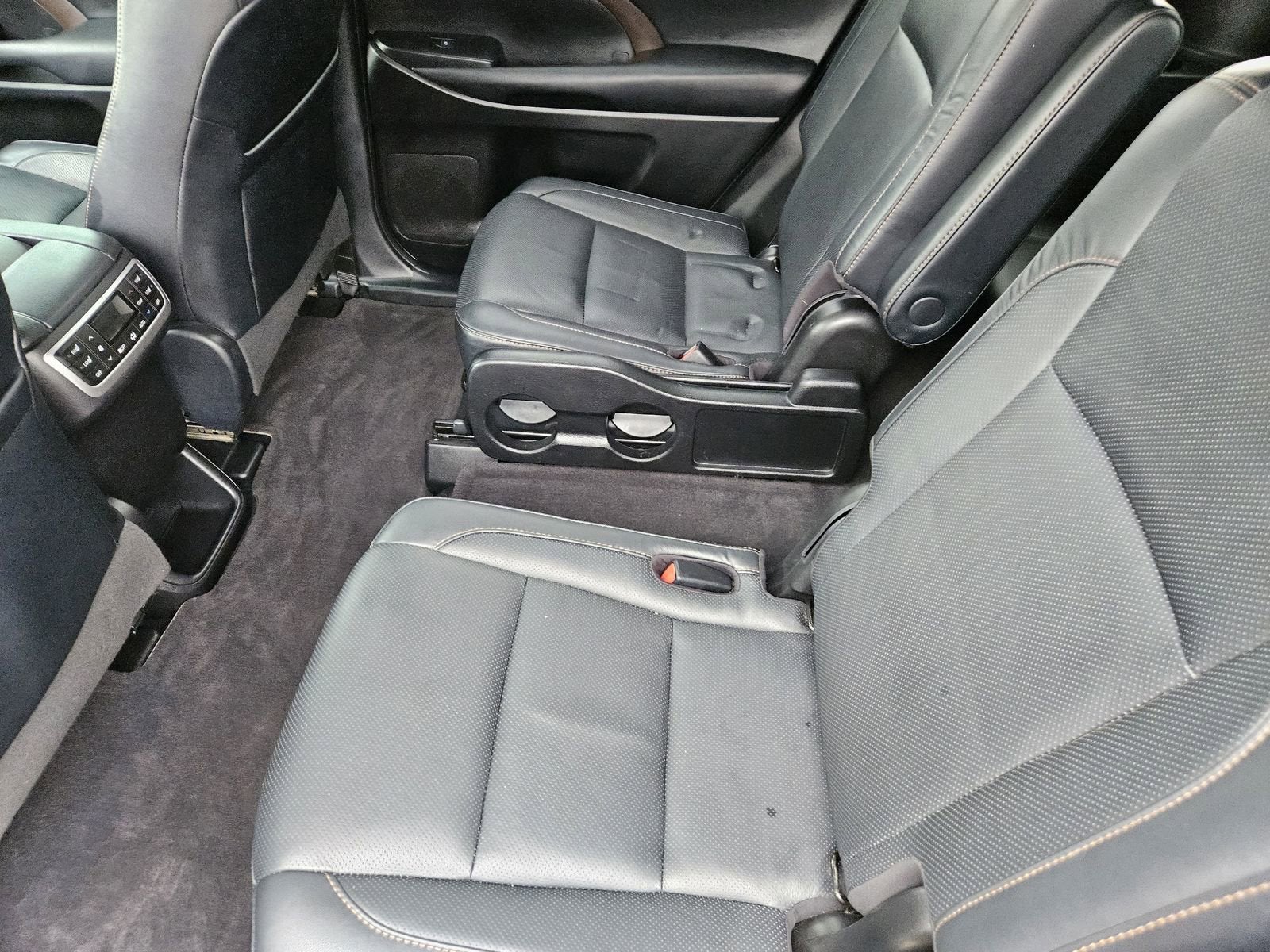 2019 Toyota Highlander Limited Platinum