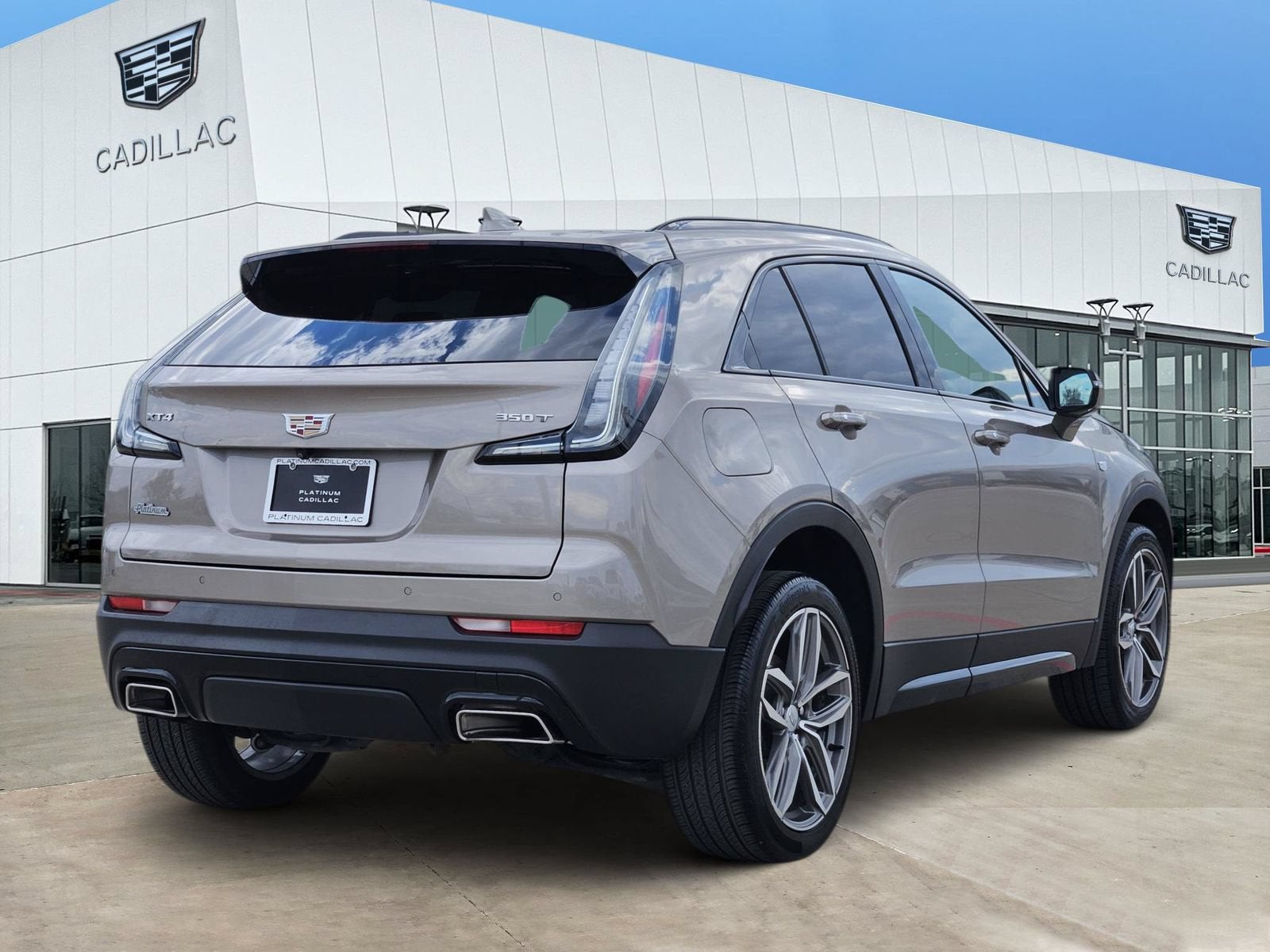 2023 Cadillac XT4 FWD Sport