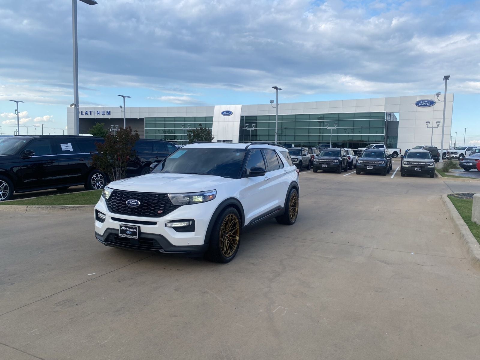 2023 Ford Explorer ST