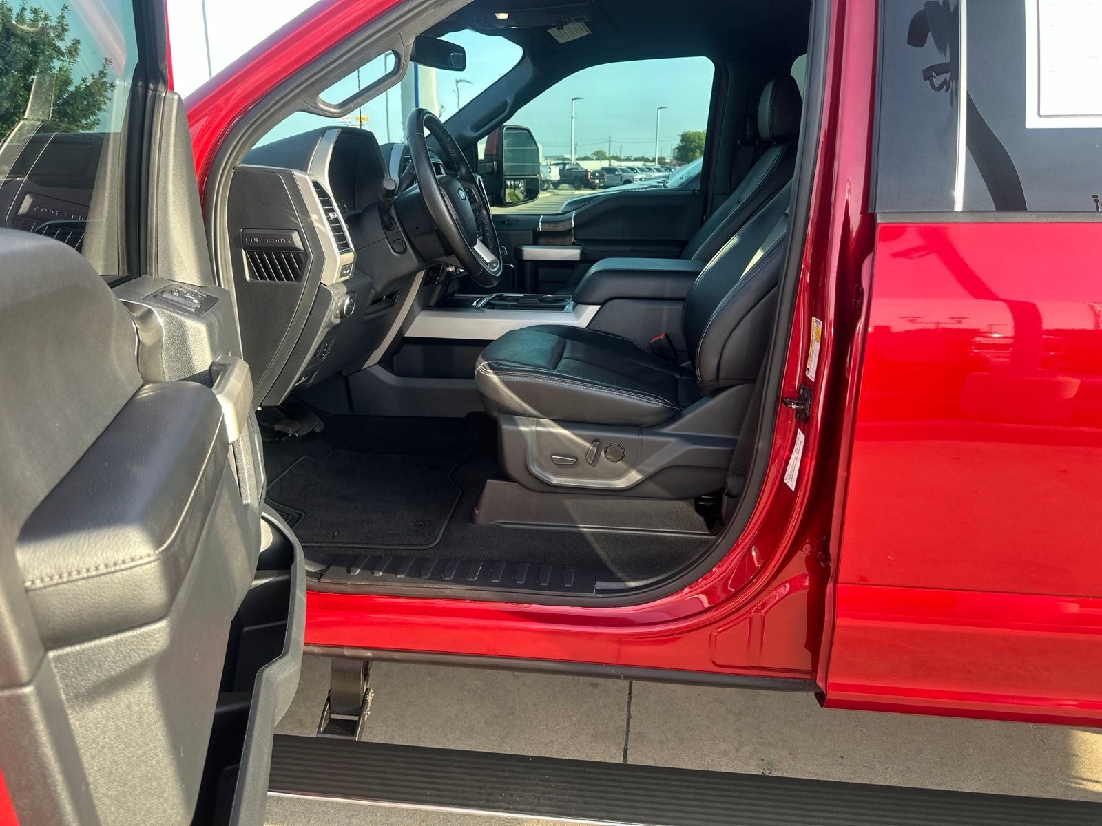 2022 Ford F-250SD Lariat