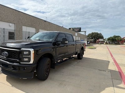 2023 Ford F-350SD Lariat