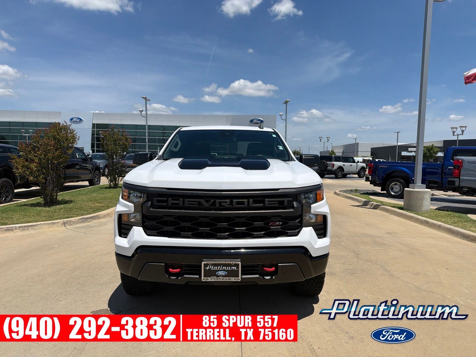 2022 Chevrolet Silverado 1500 Custom Trail Boss