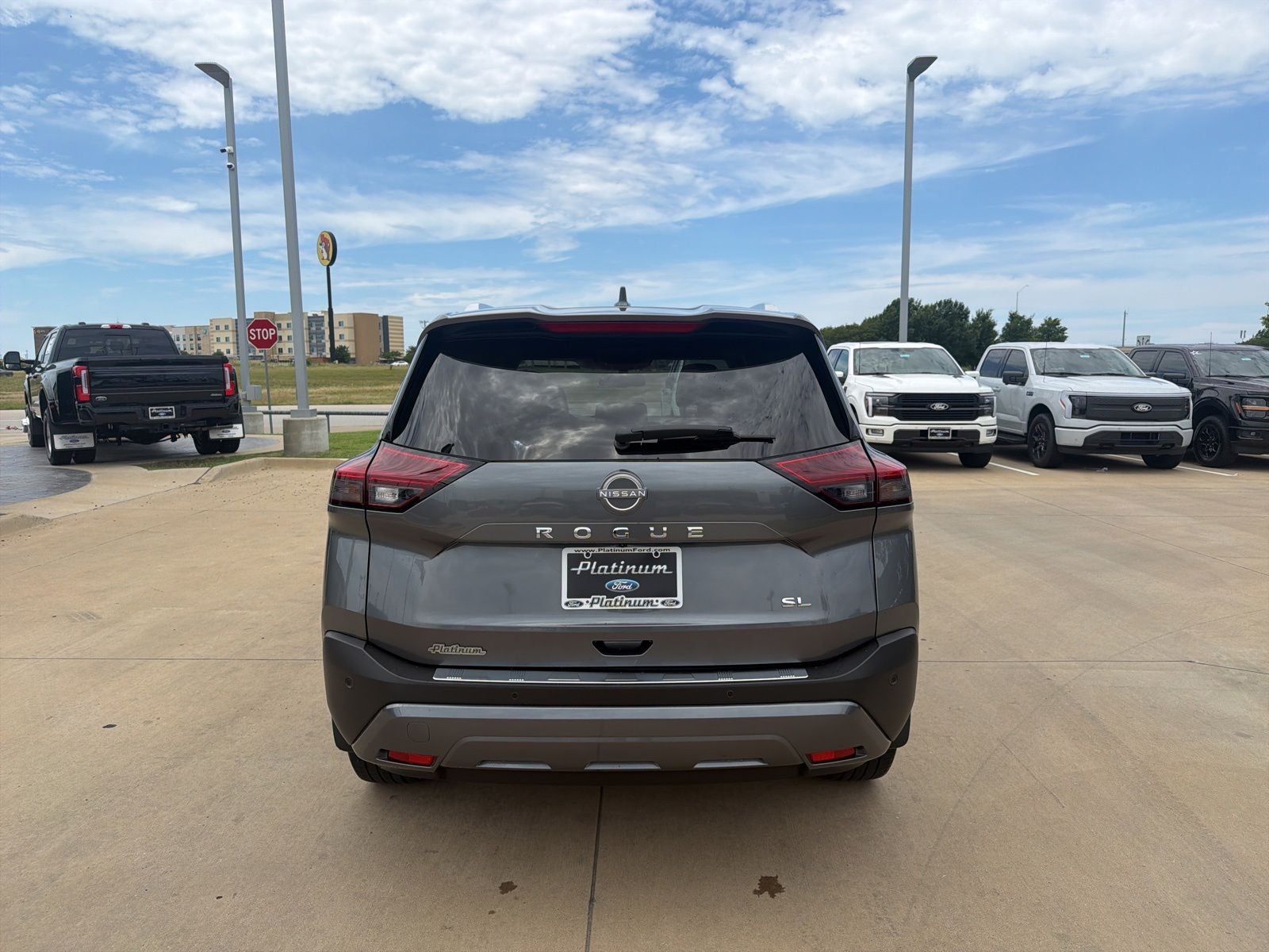 2023 Nissan Rogue SL